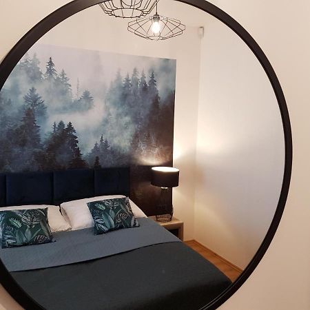 Apartament Z Ogrodem Apartment Stanislawow Pierwszy  Luaran gambar